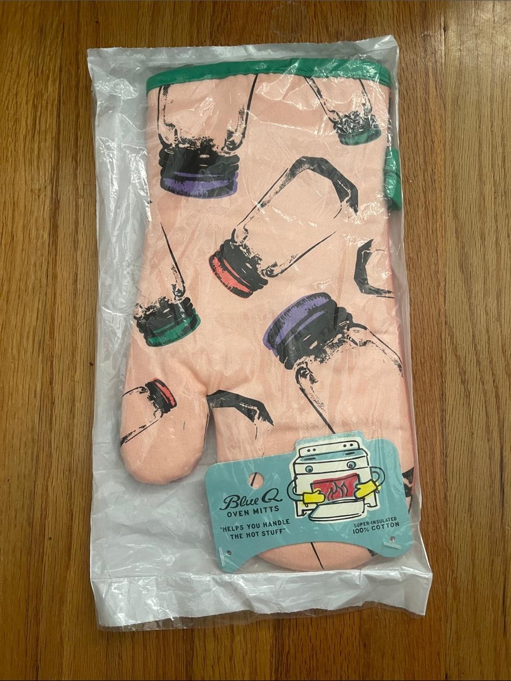 NWT Blue Q Oven Mitt - “B!… I Am The Secret Ingredient” - Picture 4 of 7